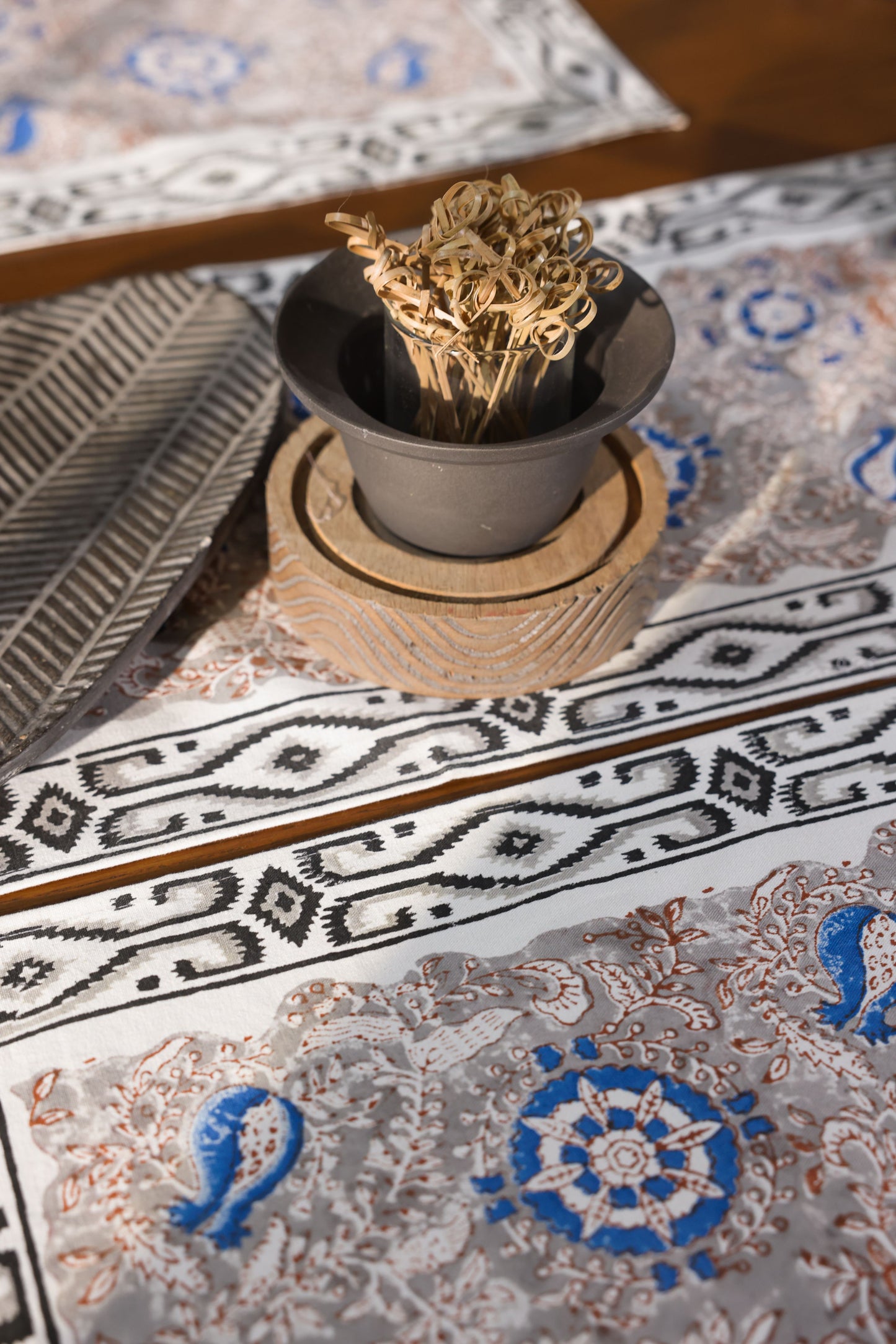 Table Linen with Napkins- The Indigo Palette