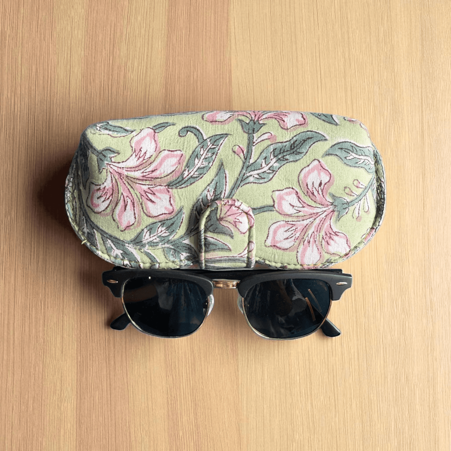 Sunglass case- Light Green