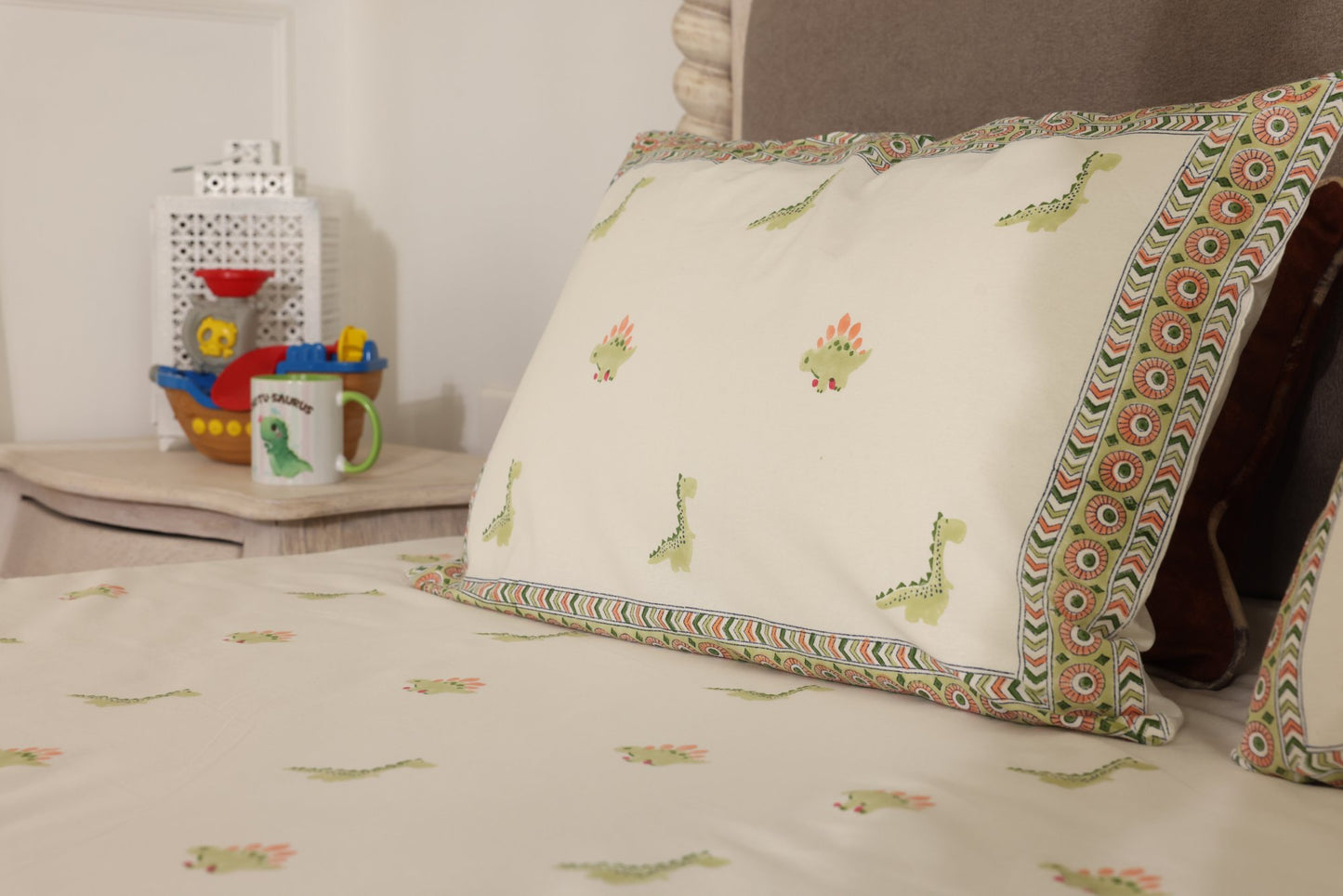 Chotu-Saurus Bedsheet