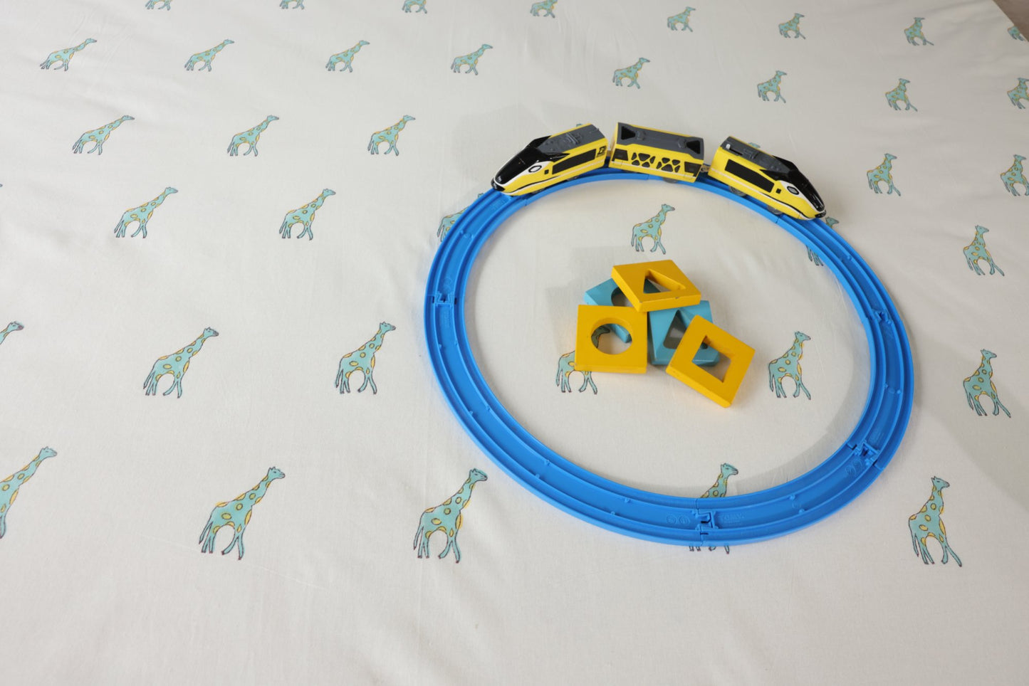 Blue Giraffe Bedsheet