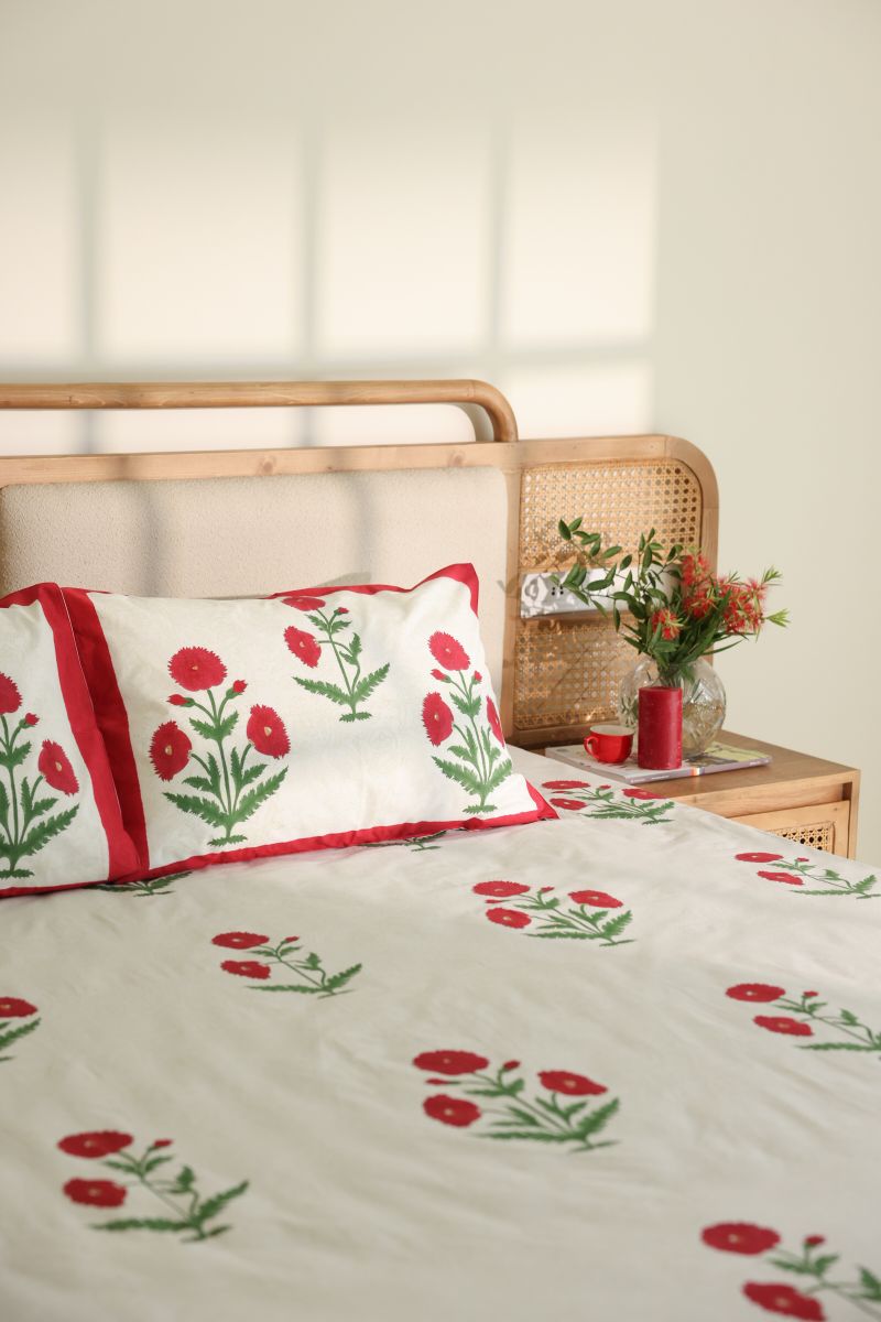 The Poppy Paradise Bedsheet