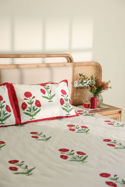 The Poppy Paradise Bedsheet