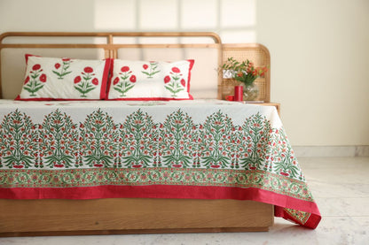 The Poppy Paradise Bedsheet