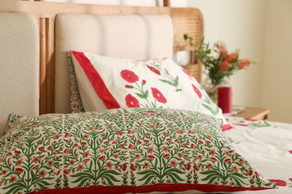 The Poppy Paradise Bedsheet