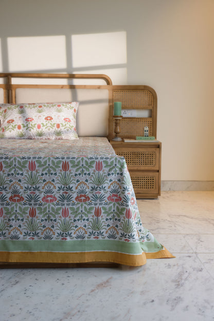 The Gardens Glow Bedsheet