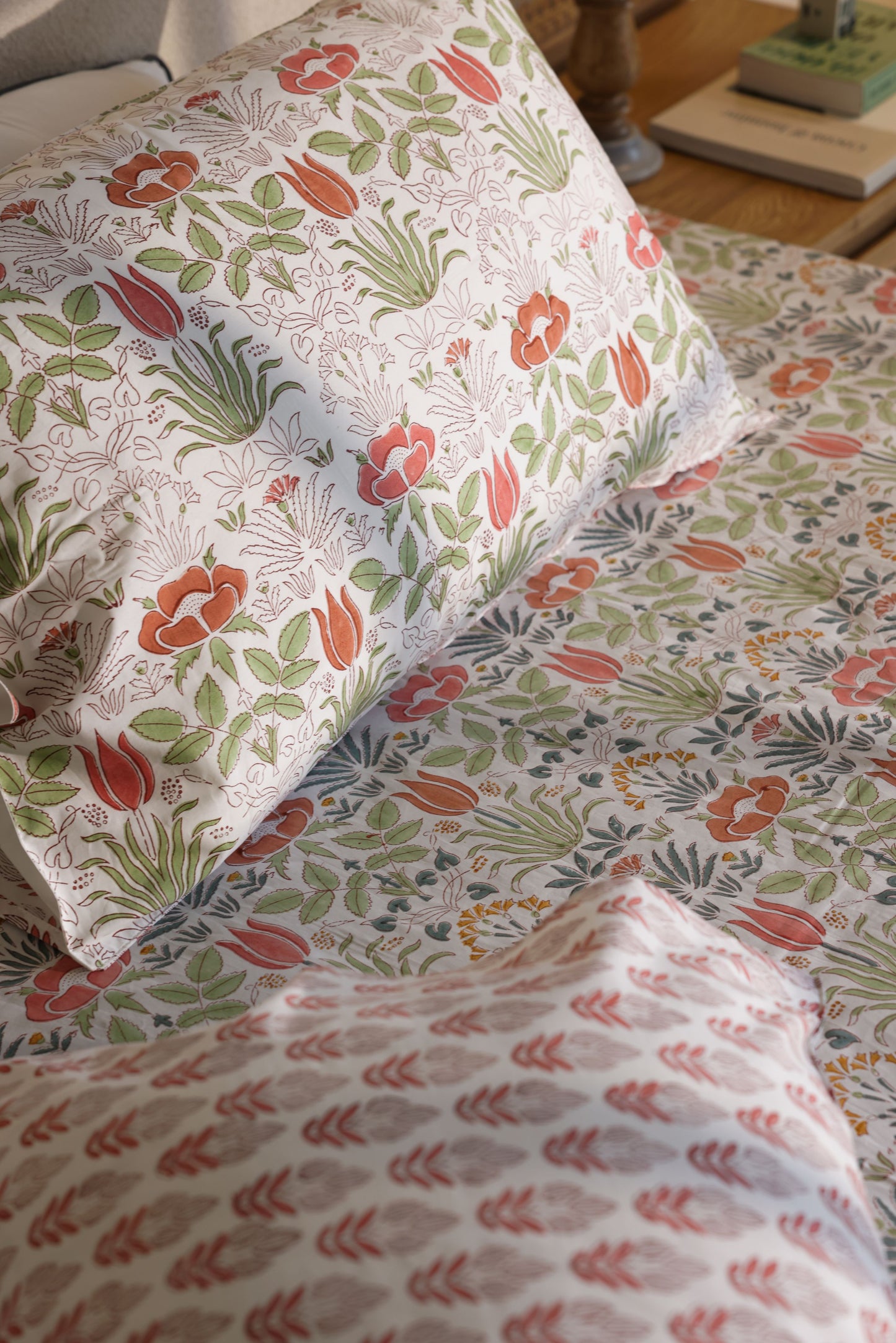 The Gardens Glow Bedsheet