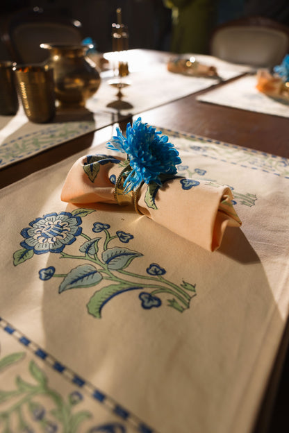 Table Linen with Napkins- The Azure Blooms