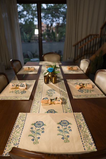 Table Linen with Napkins- The Azure Blooms