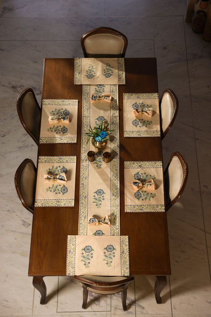 Table Linen with Napkins- The Azure Blooms