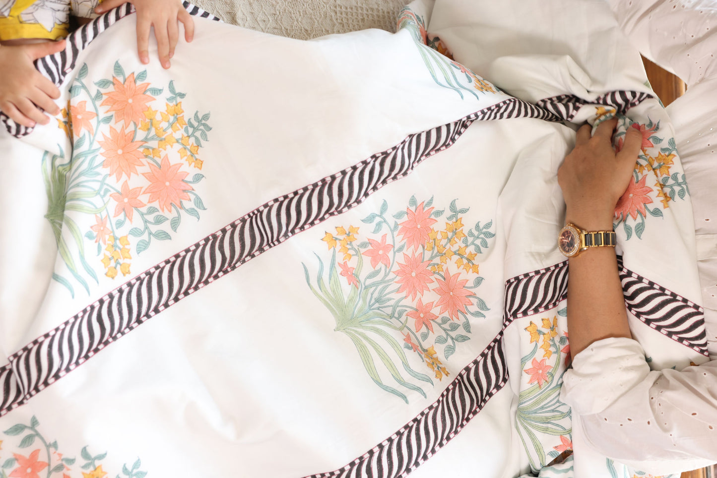 Double Bed Dohar- Timeless Grace